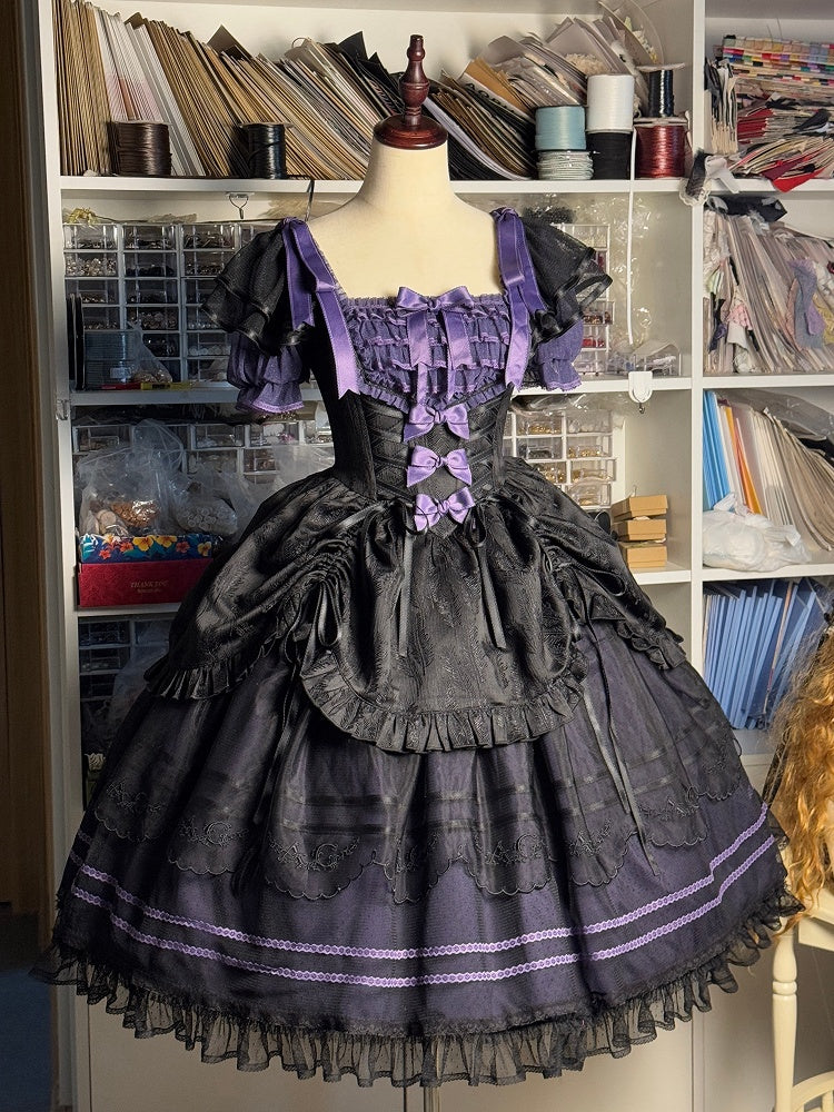 Robe Lolita classique noire et violette à encolure carrée et jupe à cordon de serrage en jacquard