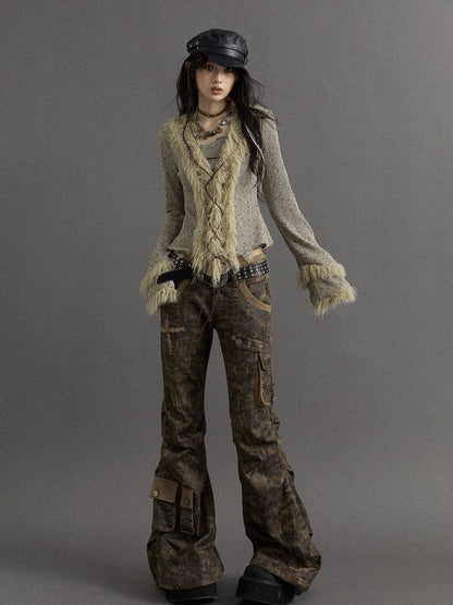 Dusty Grey Camo – Niedrig taillierte Cargohose im Distressed-Look mit ausgestelltem Bein