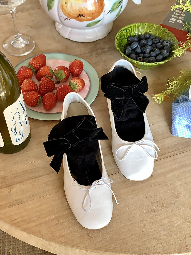 Decoration Socks Velvet Lace with Black/White Calf Bowknot