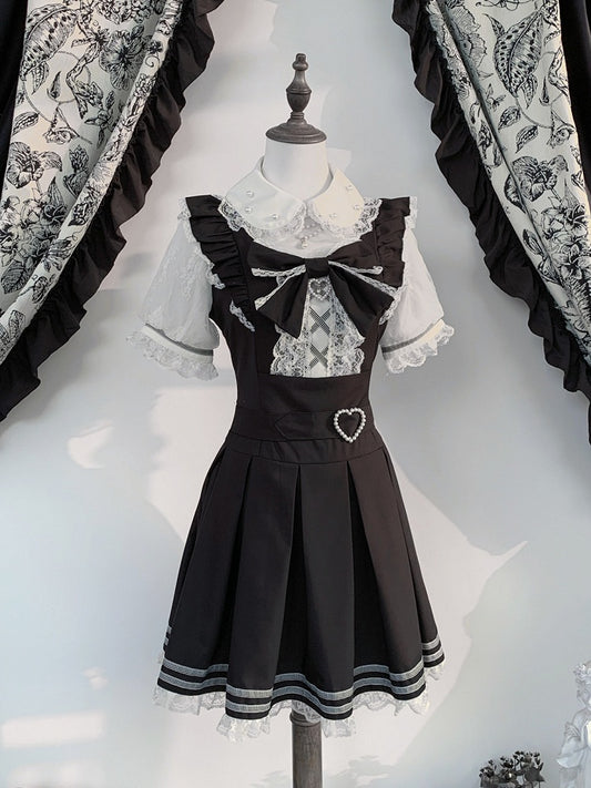 Jirai Kei Black & White Short Sleeve Box-Pleated Dress with Lace and Bow Details - Virtual Paradise