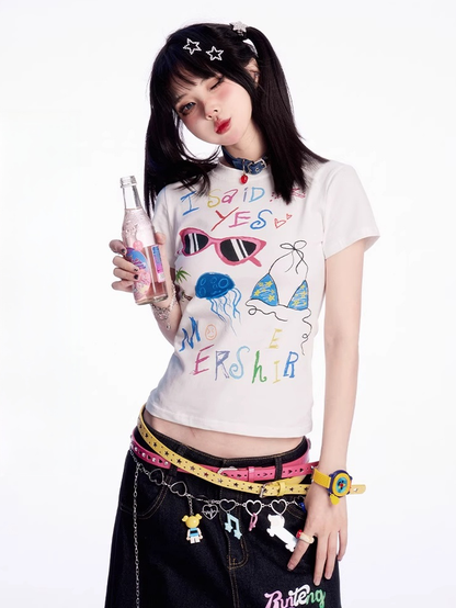 Weißes T-Shirt mit Rundhalsausschnitt und Graffiti-Print