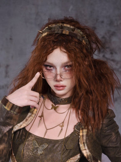 Grünes Choker mit Schmetterlingsanhänger und Kette