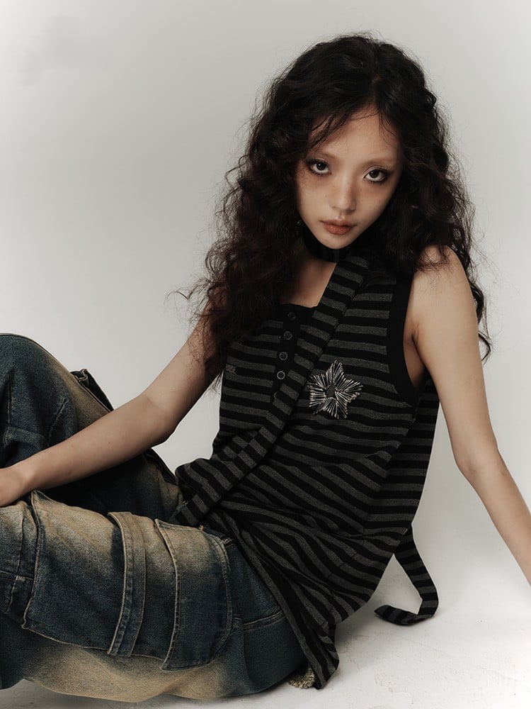 Punk Placket Gray Safety Partial Pin Black Button Top Tank Striped with Star