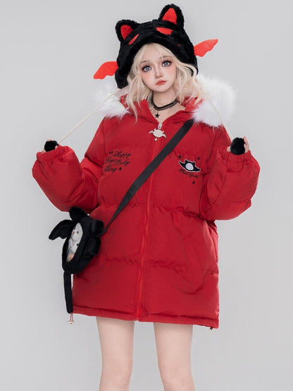 Schwarz/rote Pufferjacke mit Kapuze „Little Devil“ und gratis Ita-Tasche