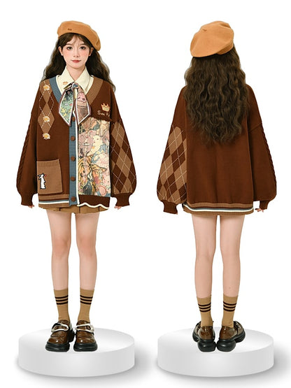 Braune Strickjacke mit Stickerei und Gänseblümchen