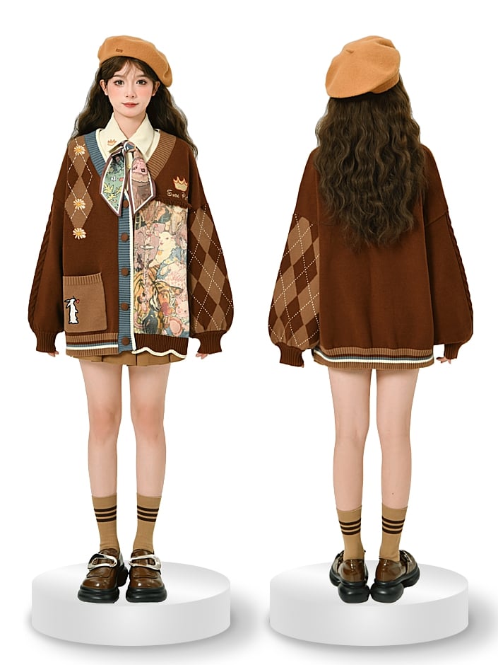 Braune Strickjacke mit Hasenstickerei und Gänseblümchen
