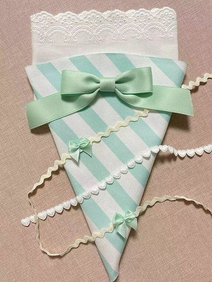 Pastry Bowknots Pink/Green with and Lolita Bag–Shaped Bag Striped Ruffles Piping Lace