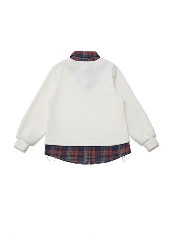 White Sweatshirt with Two-piece Apple Brooch