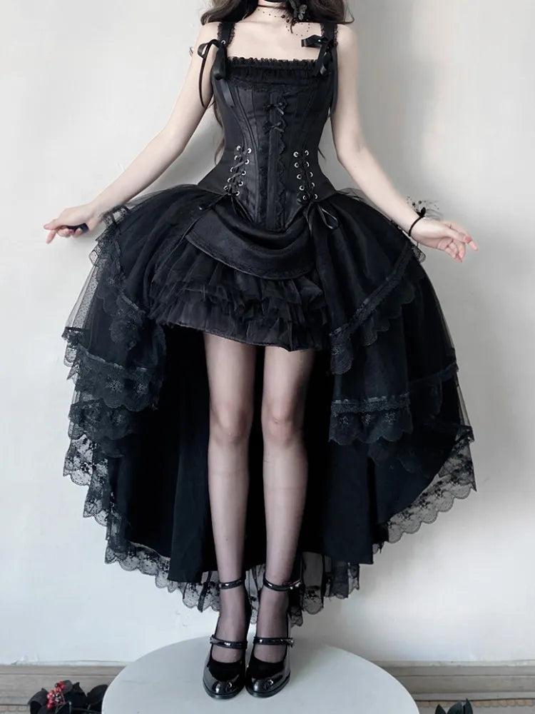 ブラックのレースアップディテールのボーン入りコルセットトップ + ハイローレイヤードロリータスカート