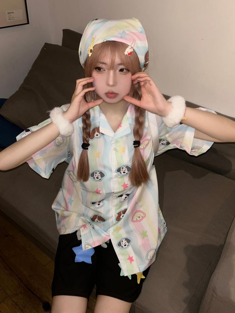 ストライプ柄の可愛い子犬のスクエアスカーフ