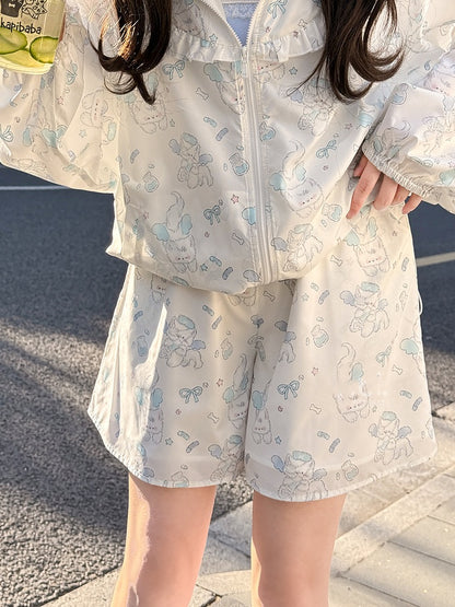 Weiße Shorts mit elastischer Taille und Allover-Kitty-Print