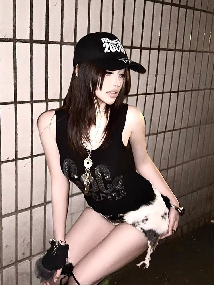 Skull-Embroidered Punk Baseball Cap with Letter Accents - DETW OnLine