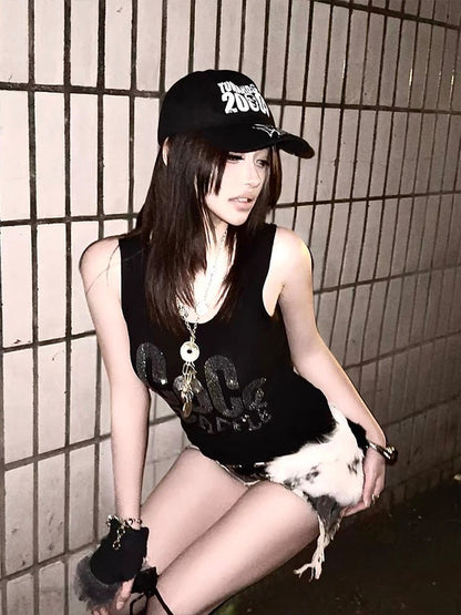 Skull-Embroidered Punk Baseball Cap with Letter Accents - DETW OnLine