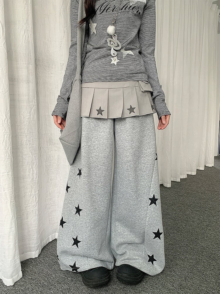 Print Star with Grey Pants Wide-leg