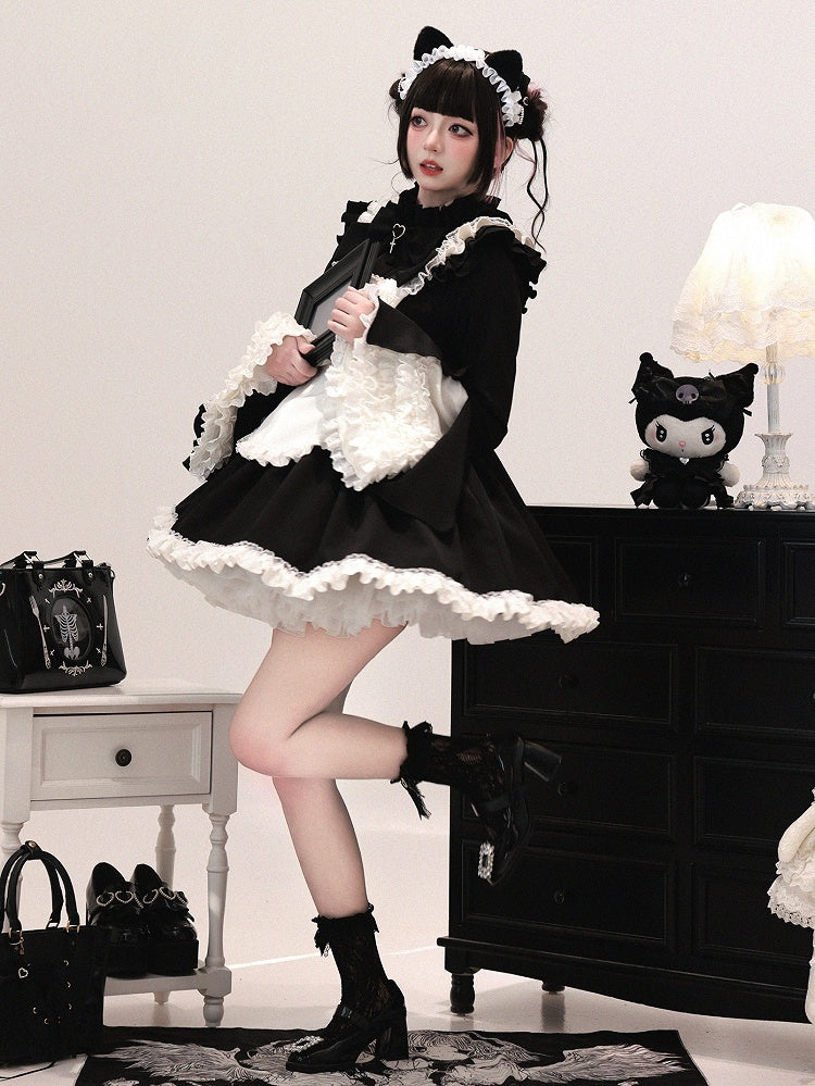 Black & White Jirai Kei Maid Outfit - Bell Sleeve Dress with Apron & Shorts