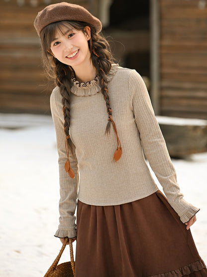 Hellbraunes Langarm-Top mit Rüschenausschnitt