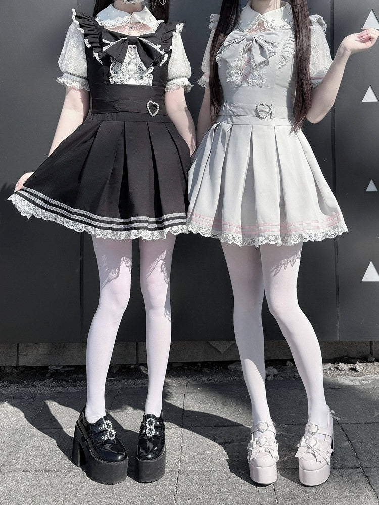 Jirai Kei Black & White Short Sleeve Box-Pleated Dress with Lace and Bow Details - Virtual Paradise