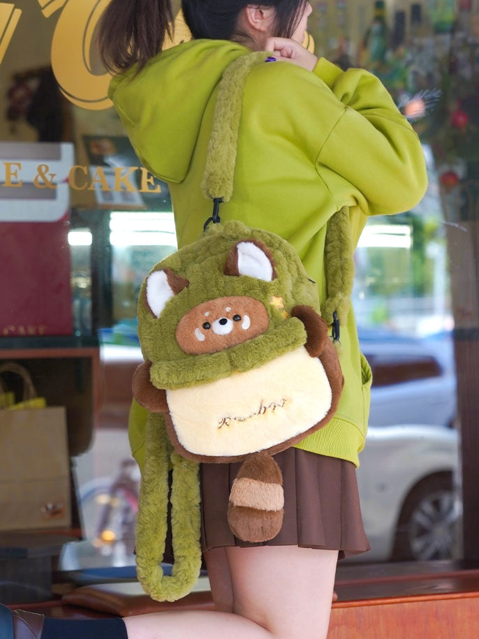 緑と茶色のかわいいレッサーパンダのぬいぐるみバックパック