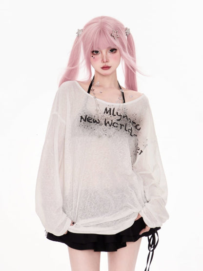 ホワイトレタープリントのカバーアップ セミシースルーネックライン アシンメトリー