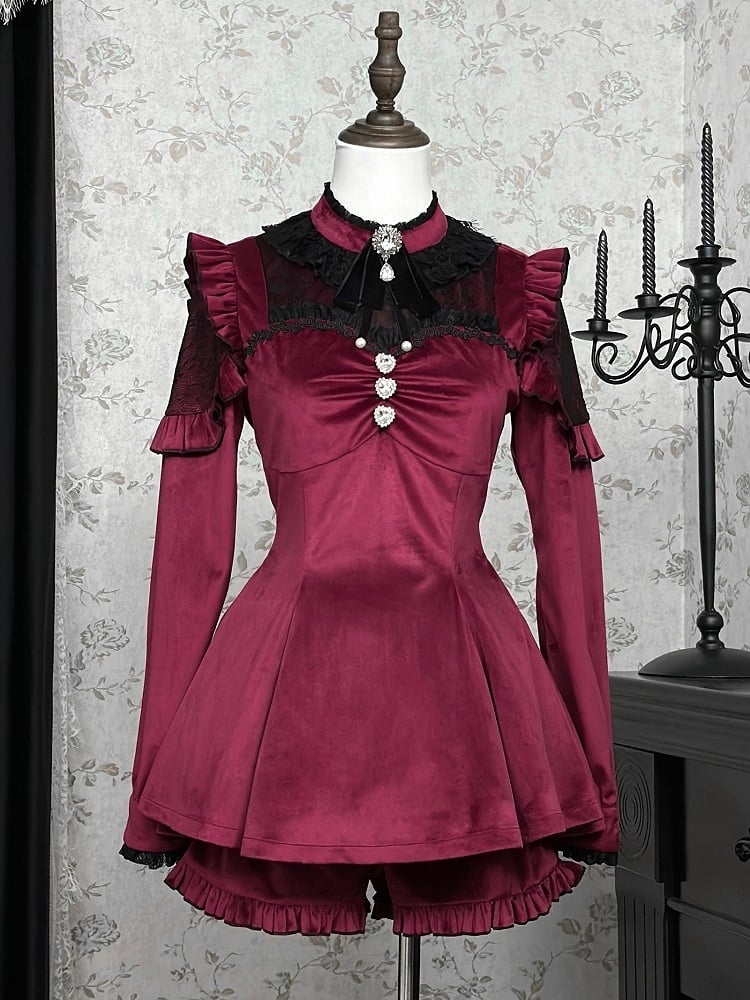 Weinrotes Jirai Kei-Set, Samtkleid im Landminenstil mit kontrastierenden Spitzenaufnähern + Fliege + Shorts mit Rüschenbündchen