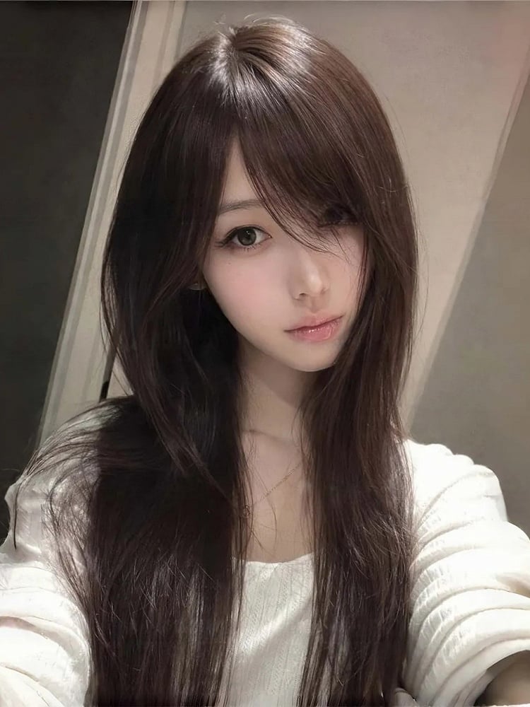 60cm Long Straight Wig with Side-swept Bangs - Hui Ran