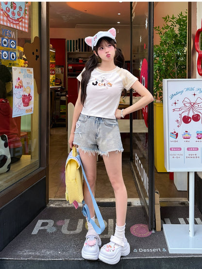 ヴィンテージデニムショートパンツ ブルー 切りっぱなし裾 ハートアクセント ライト