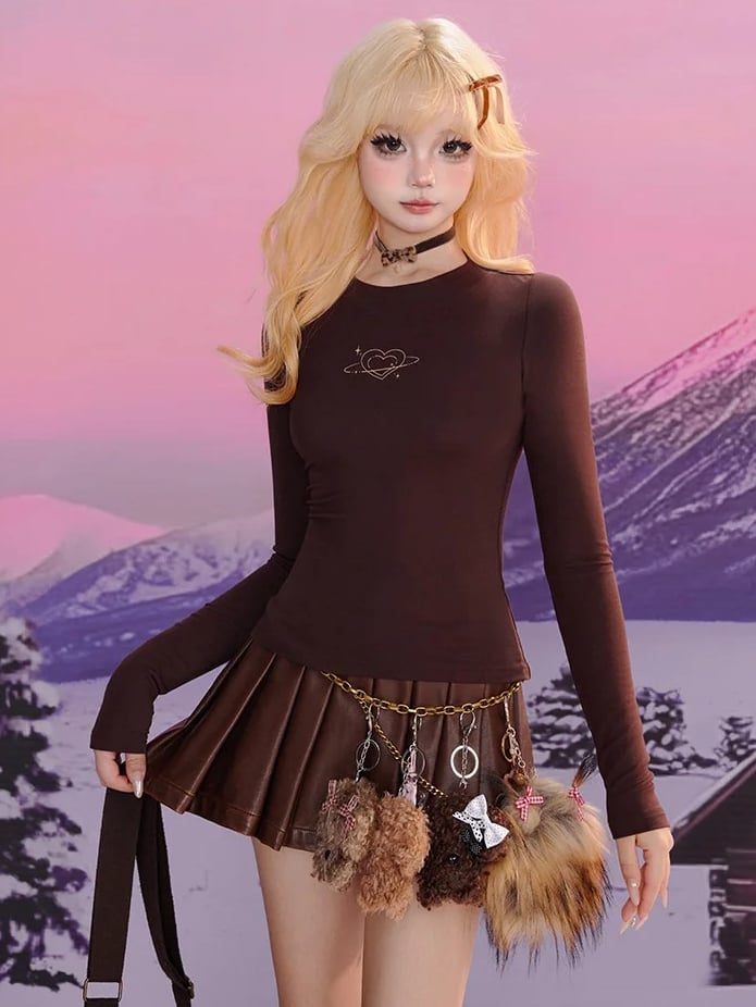 Braunes, eng anliegendes Langarm-Top mit Rundhalsausschnitt und Herz-Print