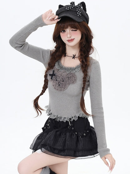 Weiß/Grau/Schwarzes Stricktop mit Plüschwelpen-Applikation und Spitzenbesatz