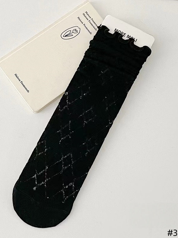 5 Socks JK Available Patterns Ruffled Black