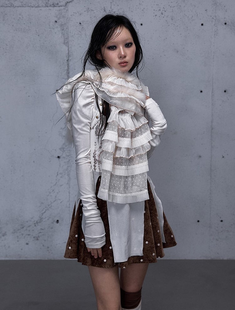 Polka-dot Plush Scarf Punk with Apricot Design Vintage Pattern