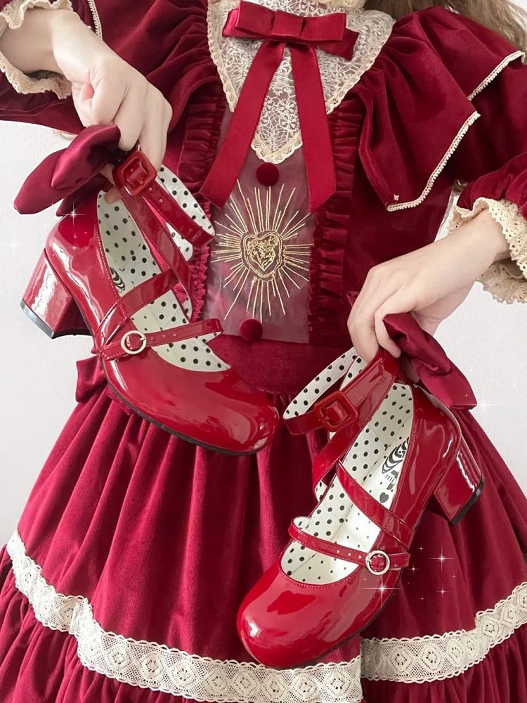 Akzentschleife, überkreuzte Absätze, mittelrotes Design, süße Zehenpartie, rund – Lolita