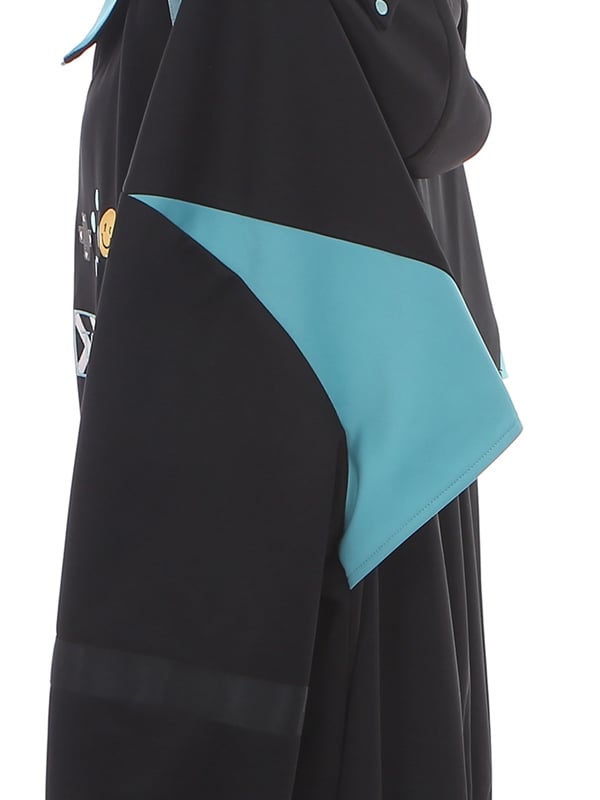 フード付きテックウェア ブラックフューチャリスティックジャケット ブルー＆サイバーパンク