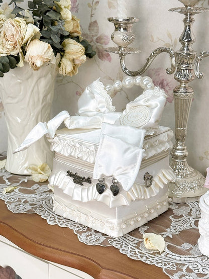 Hand Bead Crossbody Cremeweiß / Taschendetails