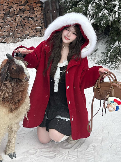 プラスサイズ レッド プラッシュトリム フード付きウールコート