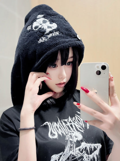 黒い乾燥用ラップヘア、白いグリムとゴシックタオルリーパー