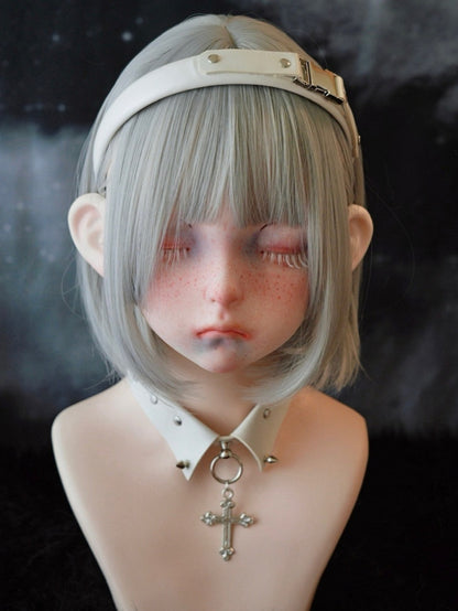 ホワイトハンドメイドメタルバックルスタッドKC