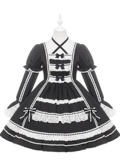 Christmas Red / Black Juliette Sleeve Old School Lolita Dress with Opulent Lace & Bow Accents
