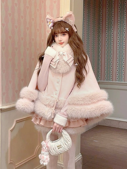 Rosa Fleece-Umhang mit Schleifenpelzbesatz und Akzenten