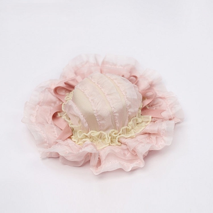 Lolita-Hut mit Rüschen und rosa Spitze und süßer Schleife