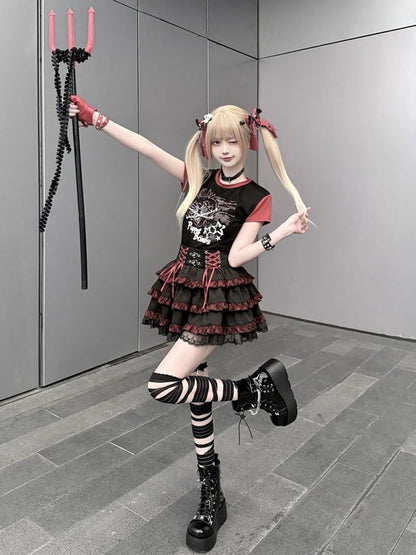 Black & Red Strawberry Chain Print Fitted Short Sleeve T-Shirt - Puppet Bombs