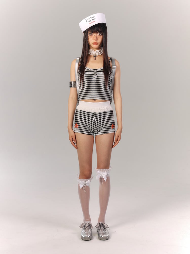 Black Shorts Ruffled Waist Embroidery Striped Red Star White with