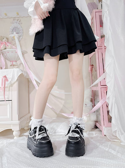 Jirai Kei – Schwarze Plateauschuhe mit Strasssteinen und abnehmbarer Perlenkette