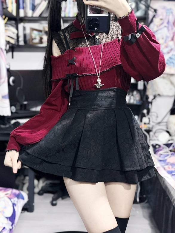 Kei Jirai Red Illusion Design Buckle Sweater: Wine Shoulder with Neckline Knit Open