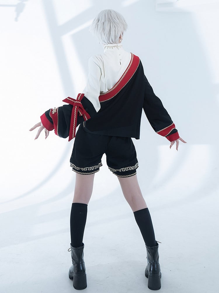 Motif Lace-Up Ruyi Red Gold Details Shorts High-Waisted Black with Embroidered Lace Trim