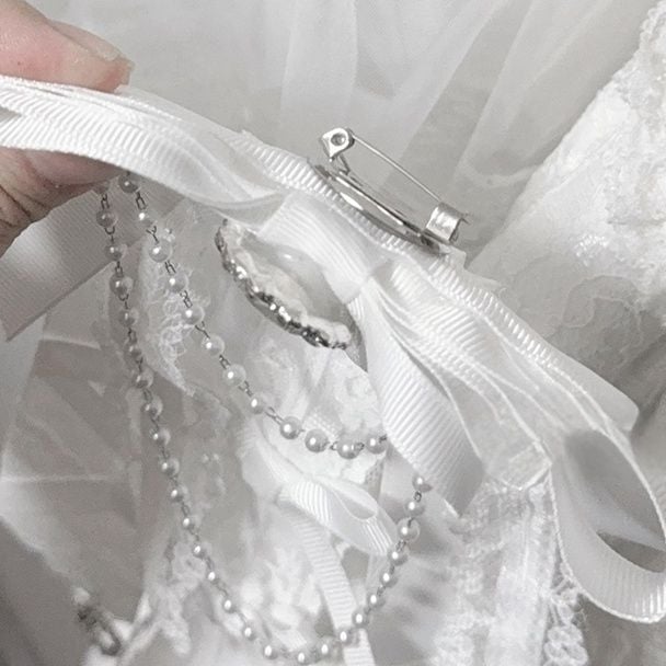 Bow with Bib Beaded Chains Tie White Jirai Kei