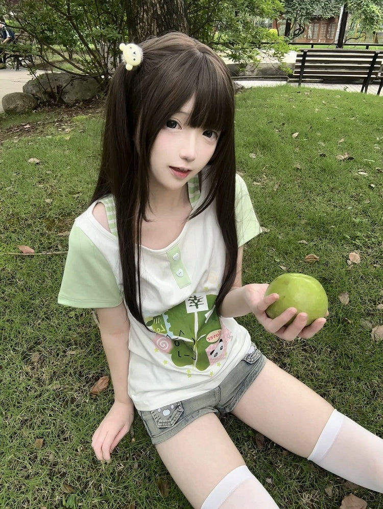 Print with Clover Wide White Sweet Colorblock Green T-shirt and Lucky Neckline