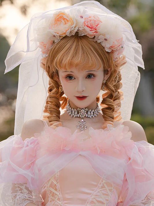 ヘッドフローラルデザインのピンクのロングホワイトベール