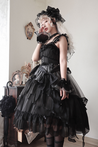 Kleid mit fliegenden großen Lolita-Ärmeln