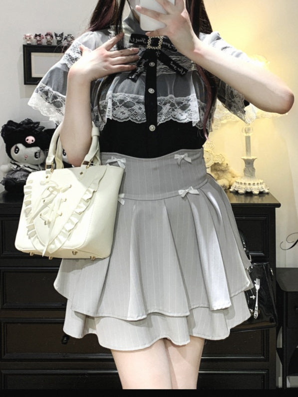 ジライケイ ブラック/ホワイト/ブラックホワイト レースケープデザイン 半袖ブラウス