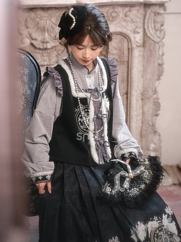 Black and Purple Moon Rabbit Cheongsam Style Vest